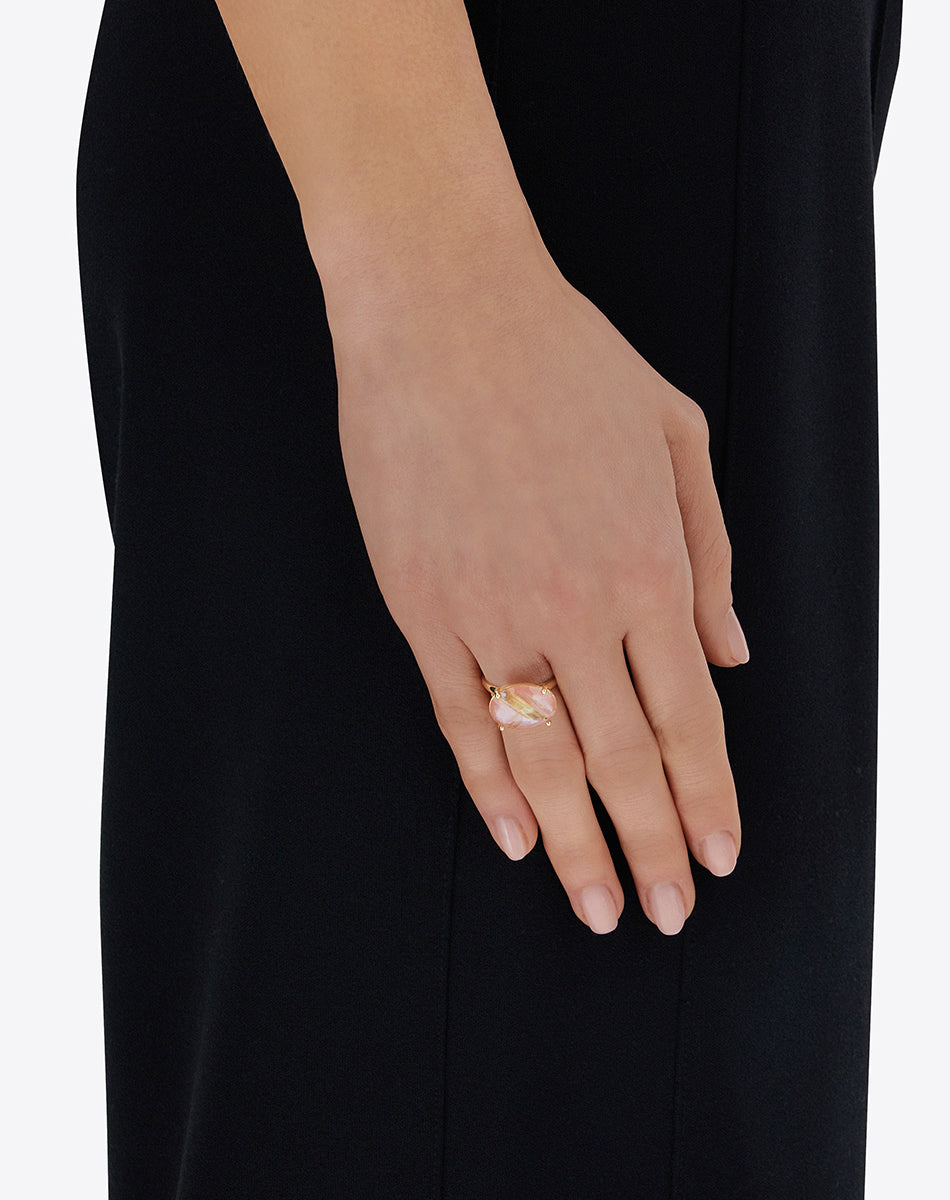 "Ipanema Sol" ring in polished gold, with doublet in rutilated quartz, mother-of-pearl and pink jade (large)