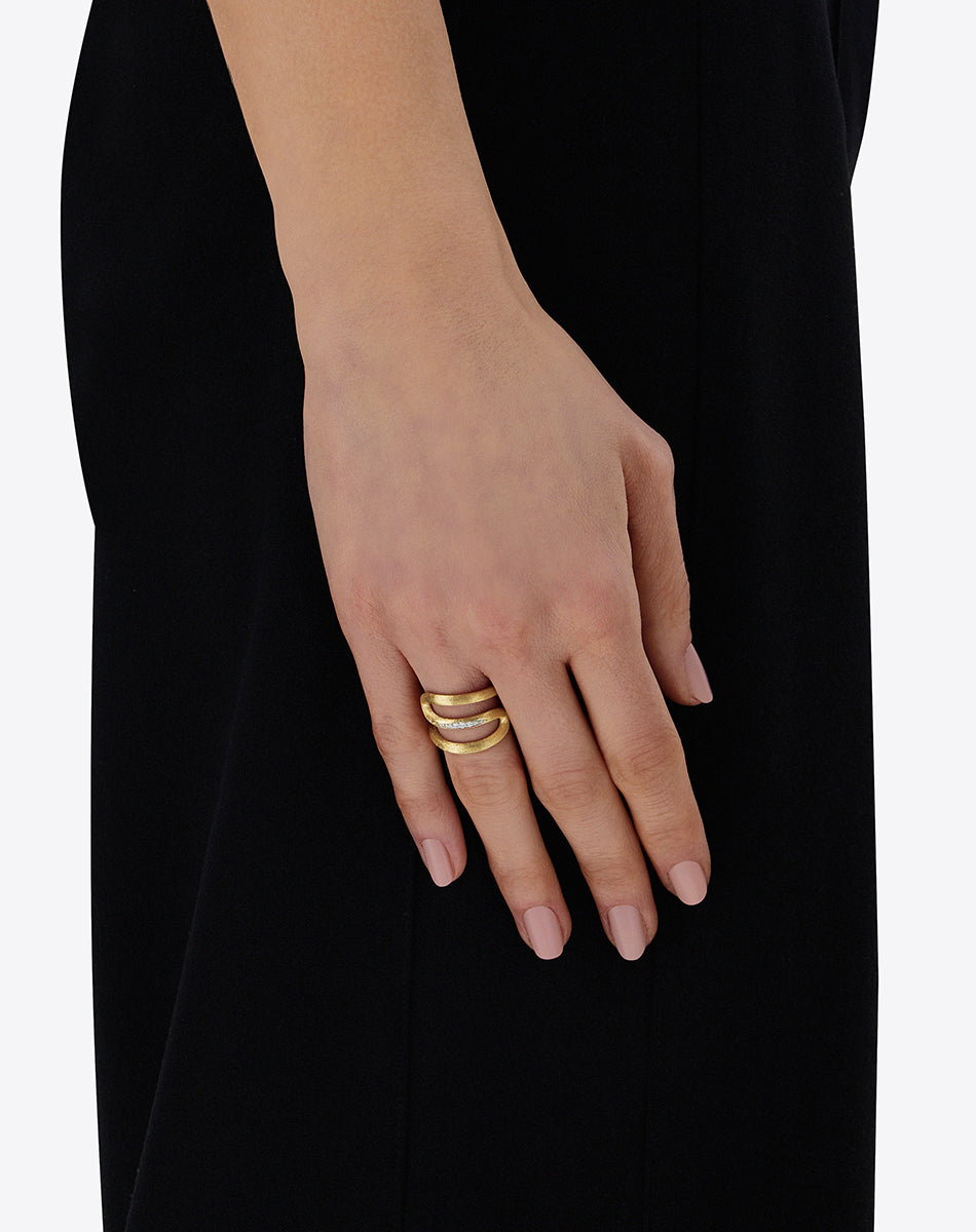 "Libera" Gold and diamonds spiral ring