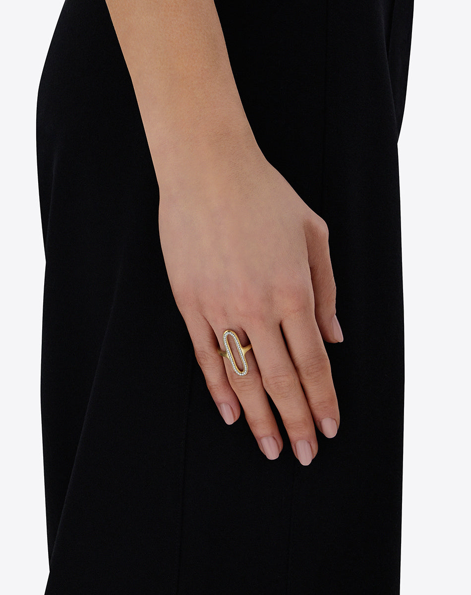 Libera Gold and diamonds big oval signet ring