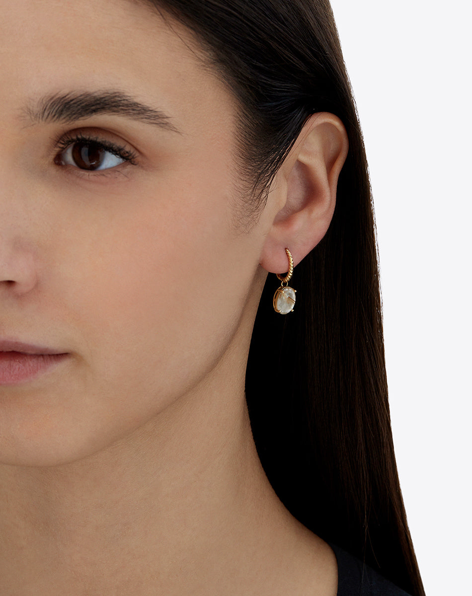 "Ipanema Duna" leverback earrings in polished gold with doublet of rutilated quartz and mother-of-pearl (small)