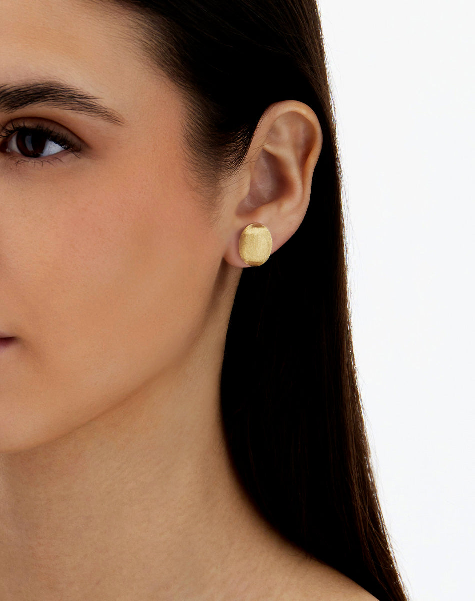 "Muse" gold pearl stud earrings (small)
