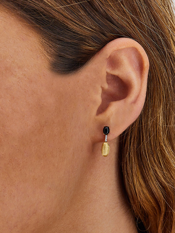 "Mystery Black" Gold, Black Onyx and diamonds short earrings