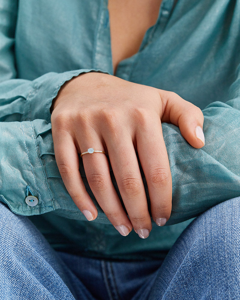 "Azure" Gold, diamonds and Aquamarine tiny ring