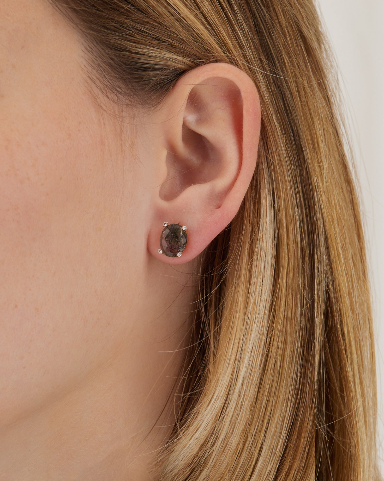"Ipanema" Grey rutilated quartz, diamonds and 18kt gold medium stud earrings