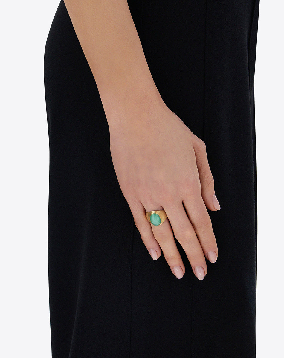 Lattementa “Muse” signet ring in engraved gold, jadeite and rock crystal (small)