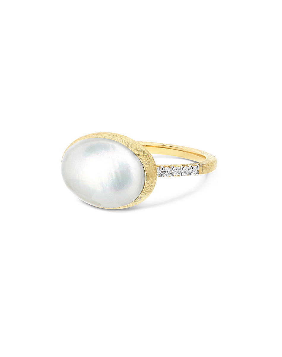 Dolcevita Boules ring (medium), in engraved gold, diamonds, mother-of-pearl and Rock crystal