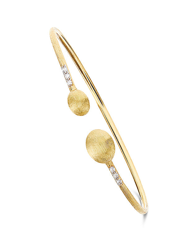 Aria bracelet, bangle, in engraved gold and diamonds