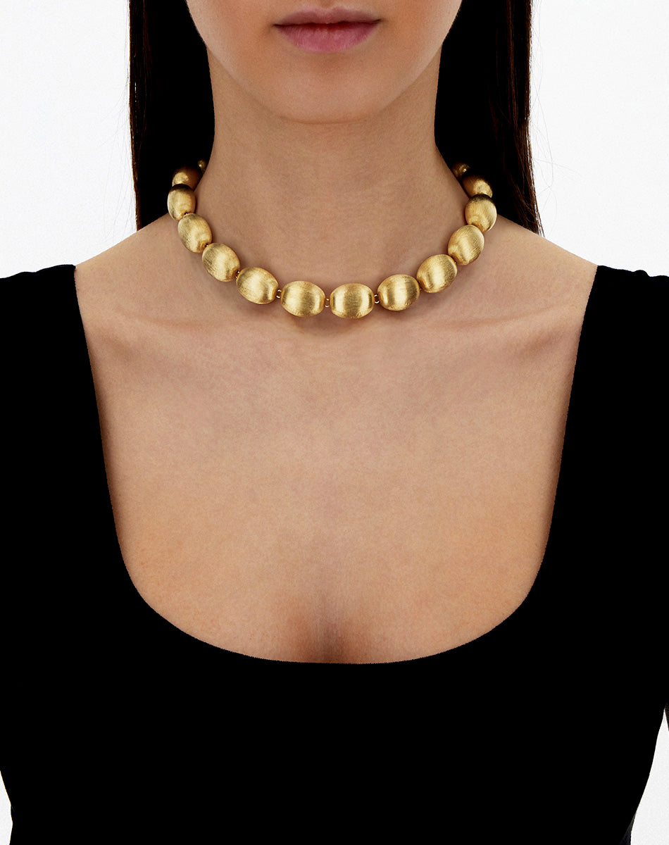 Dolcevita “Muse” beaded choker necklace in engraved gold, mother-of-pearl and rock crystal (medium)