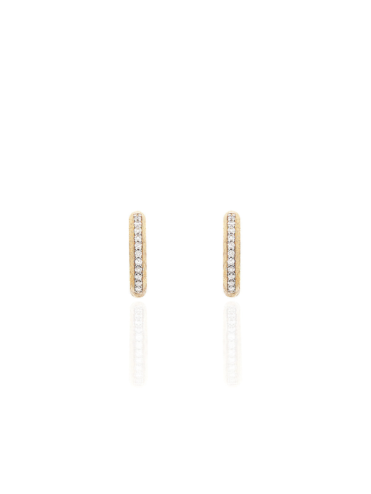 Libera earrings (small), hoop, in engraved gold and diamonds