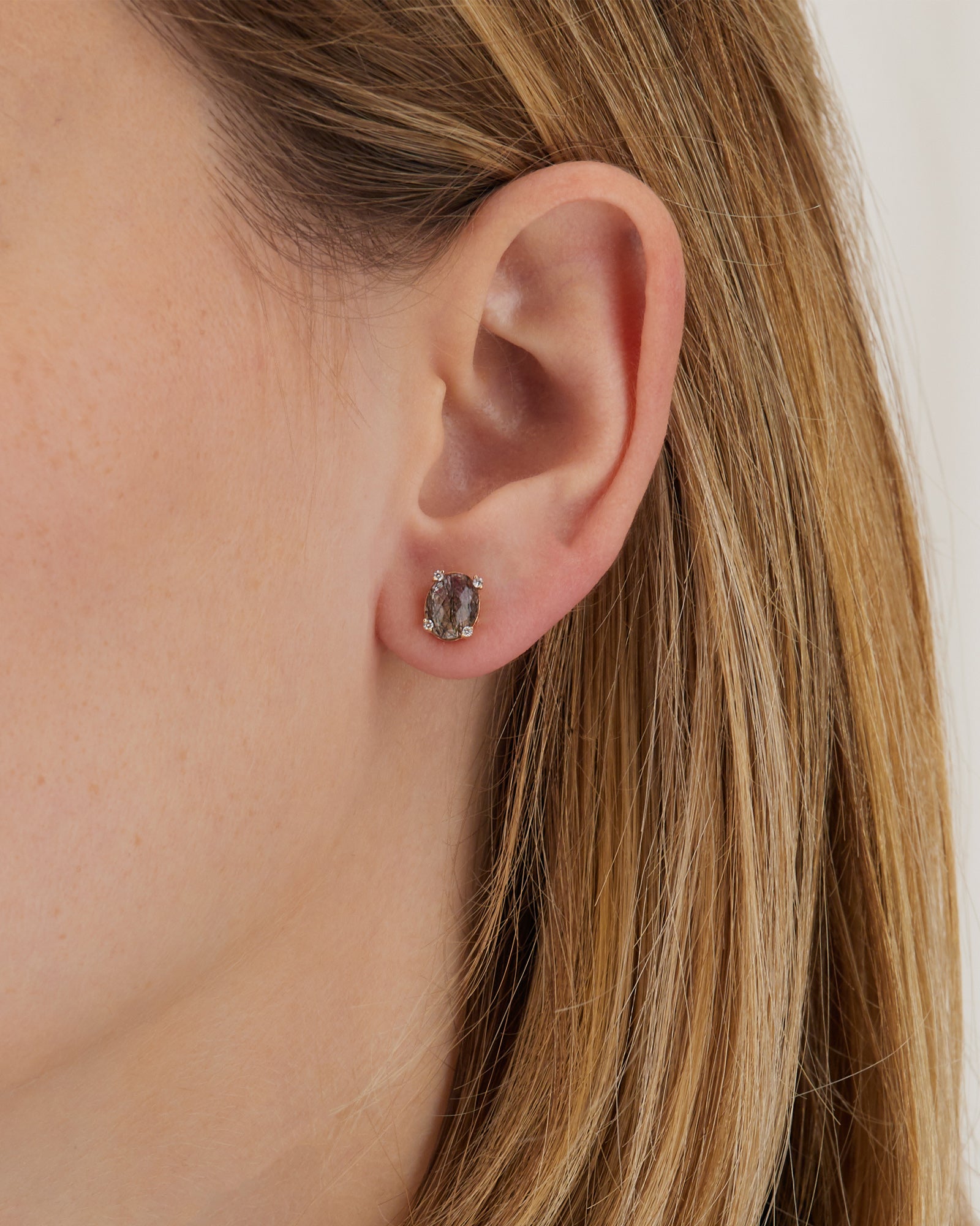 "Ipanema" Grey rutilated quartz, diamonds and 18kt gold small stud earrings